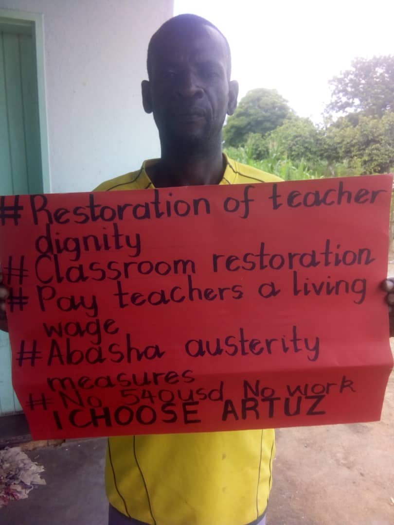 Protesting Zimbabwean teacher